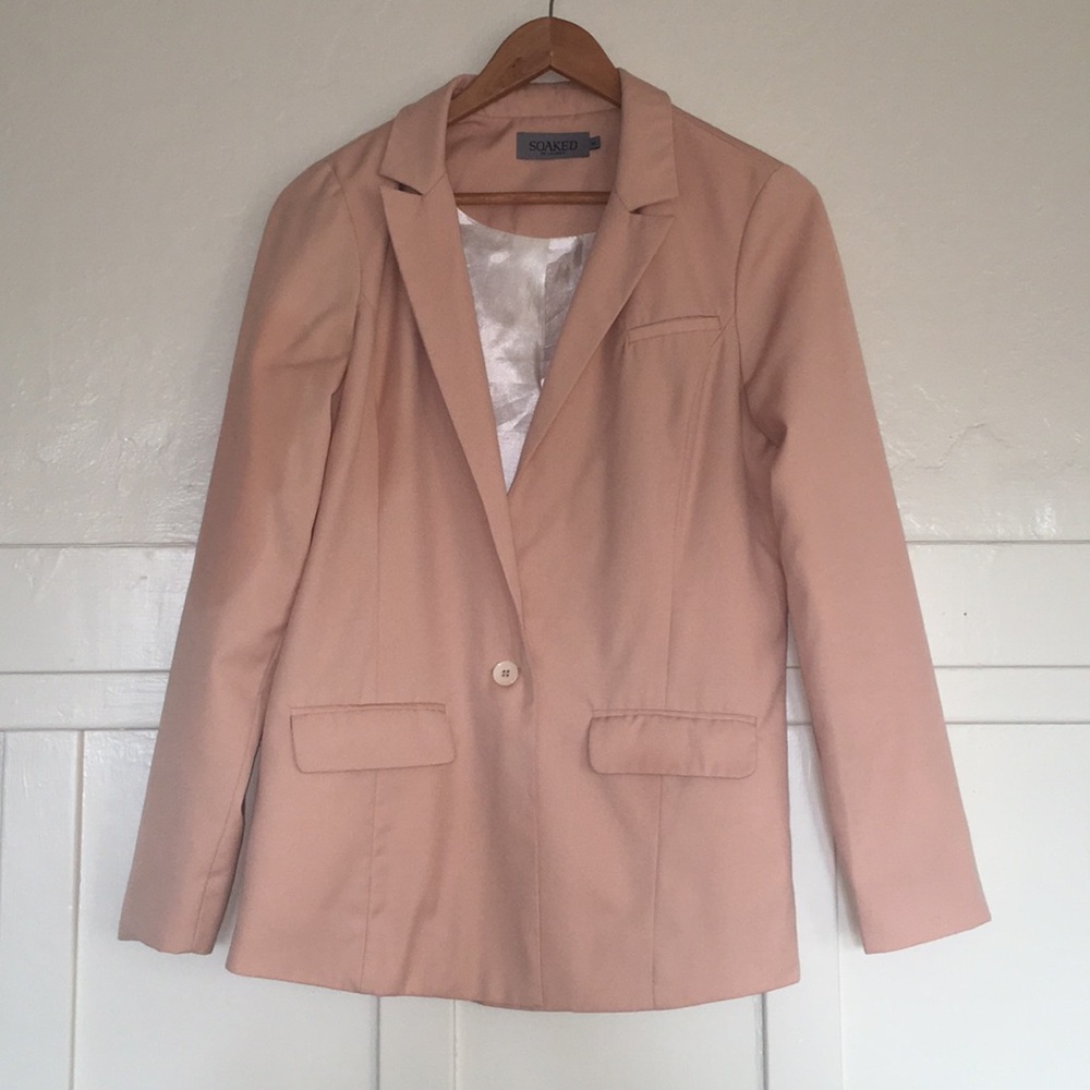 Oversized blazer in the color pale pink
